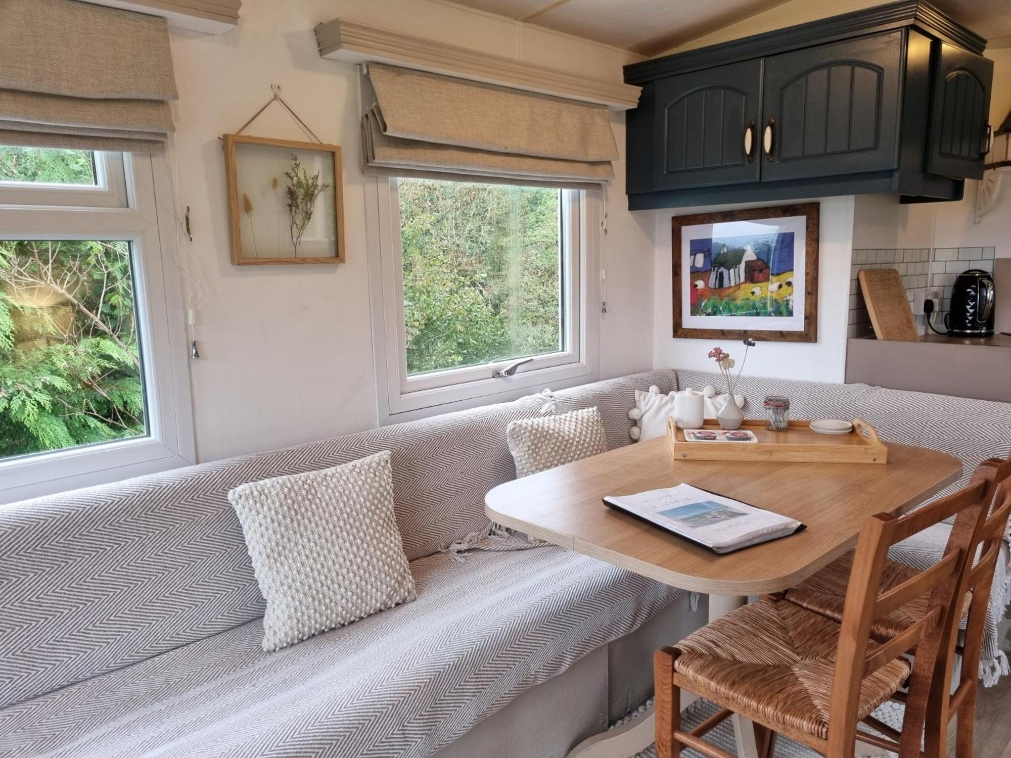 Chalet Red Tub Snowdonia *